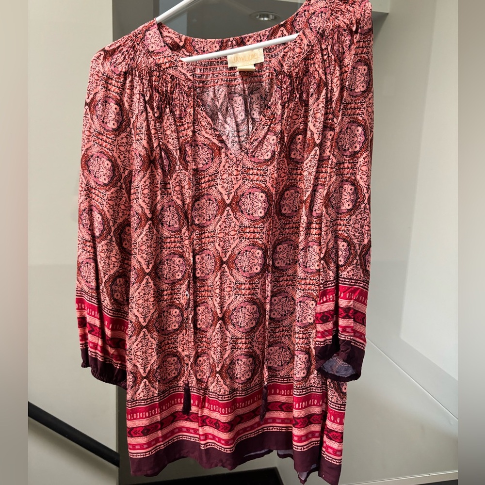 Lucy & Laurel Red and Pink Patterned Blouse
